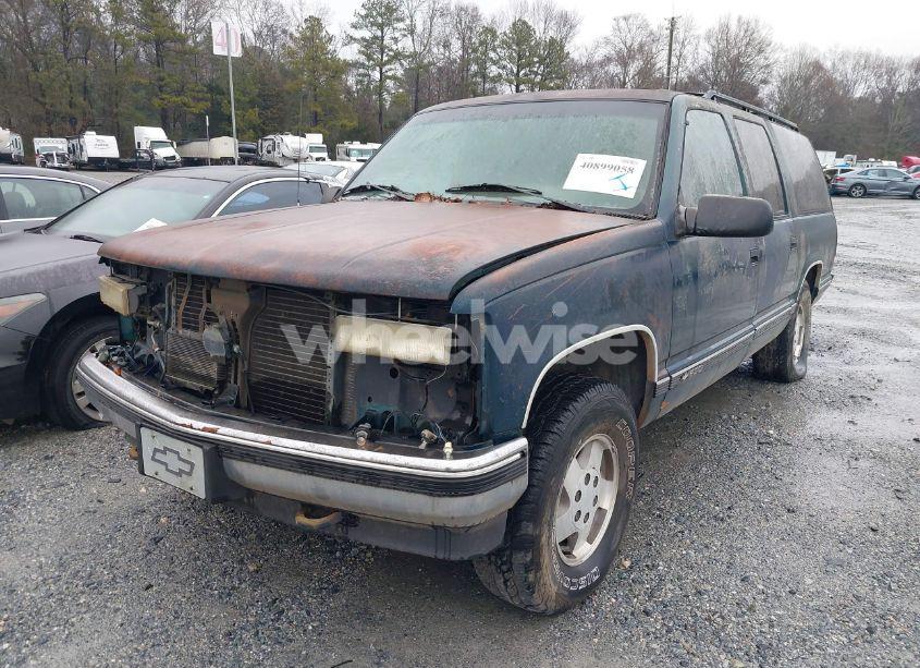 Photo 2 of 1995 Chevrolet Suburban K1500 (VIN 1GNFK16KXSJ375532)