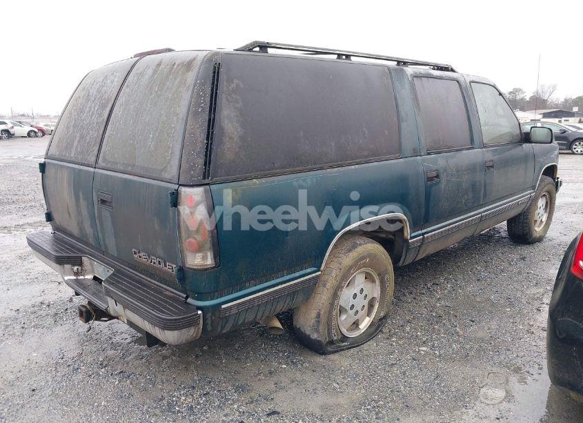 Photo 4 of 1995 Chevrolet Suburban K1500 (VIN 1GNFK16KXSJ375532)