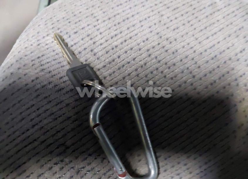 Photo 11 of 1999 Chevrolet Suburban 1500 LT (VIN 1GNFK16R0XJ576747)