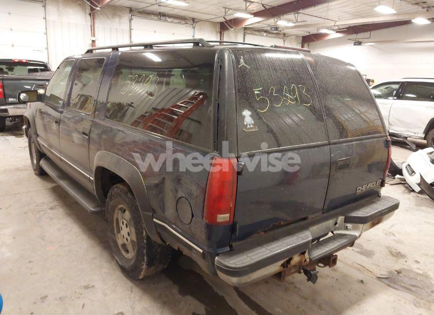 Photo 3 of 1999 Chevrolet Suburban 1500 LT (VIN 1GNFK16R1XJ405358)