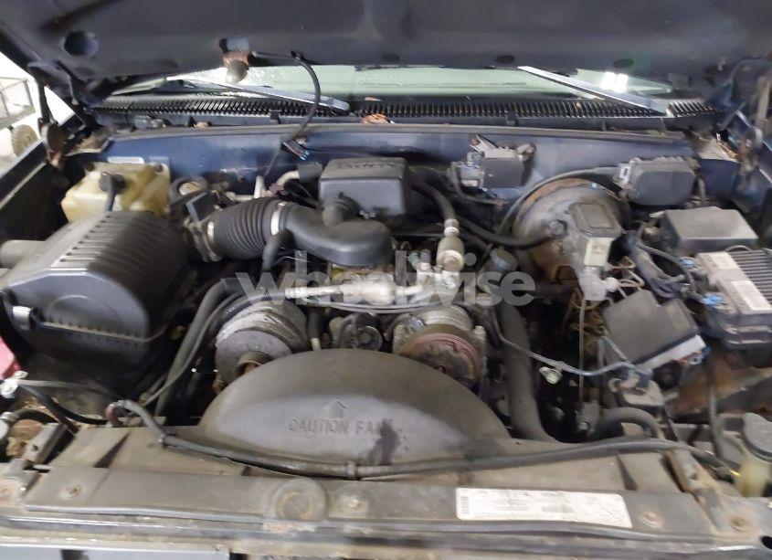 Photo 10 of 1999 Chevrolet Suburban 1500 LT (VIN 1GNFK16R1XJ409829)