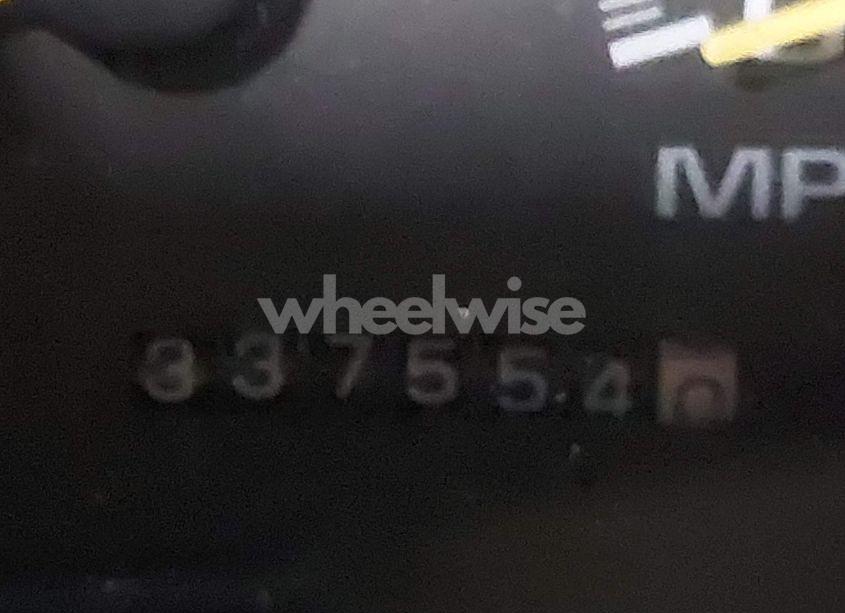 Photo 7 of 1999 Chevrolet Suburban 1500 LT (VIN 1GNFK16R1XJ409829)