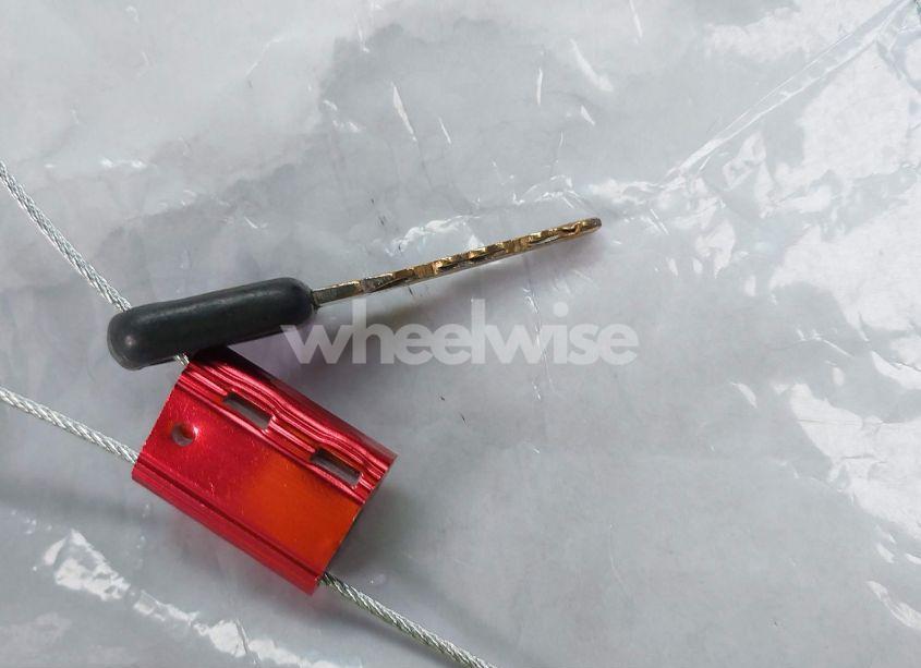 Photo 11 of 1997 Chevrolet Suburban 1500 (VIN 1GNFK16R2VJ316069)