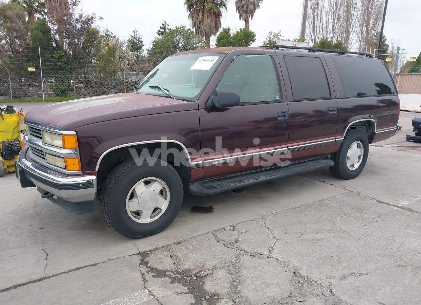 Photo 2 of 1997 Chevrolet Suburban 1500 (VIN 1GNFK16R2VJ316069)