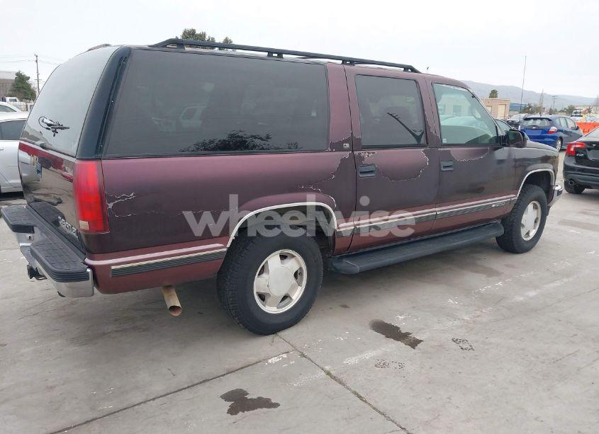 Photo 4 of 1997 Chevrolet Suburban 1500 (VIN 1GNFK16R2VJ316069)