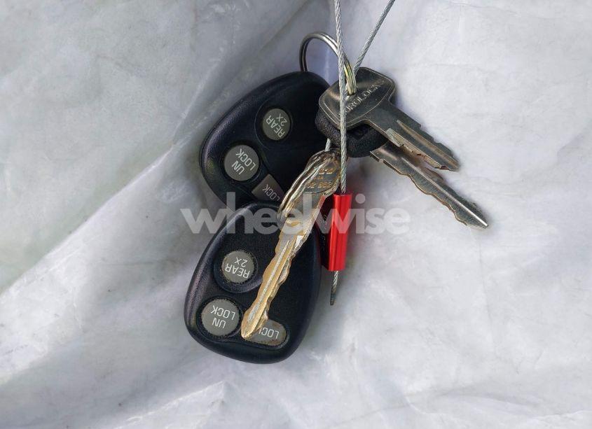 Photo 11 of 1997 Chevrolet Suburban 1500 (VIN 1GNFK16R2VJ365448)