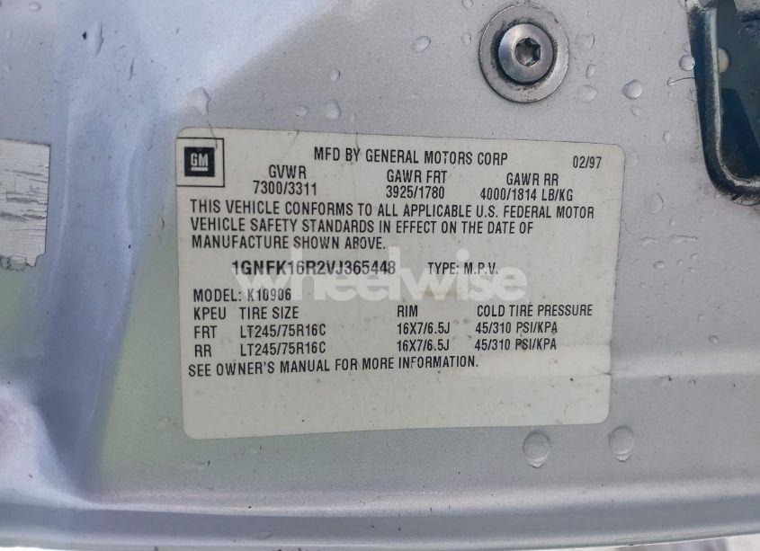 Photo 9 of 1997 Chevrolet Suburban 1500 (VIN 1GNFK16R2VJ365448)