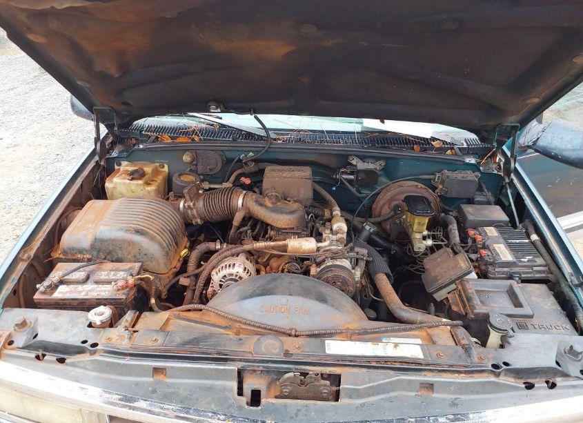 Photo 10 of 1996 Chevrolet Suburban K1500 (VIN 1GNFK16R3TJ328440)