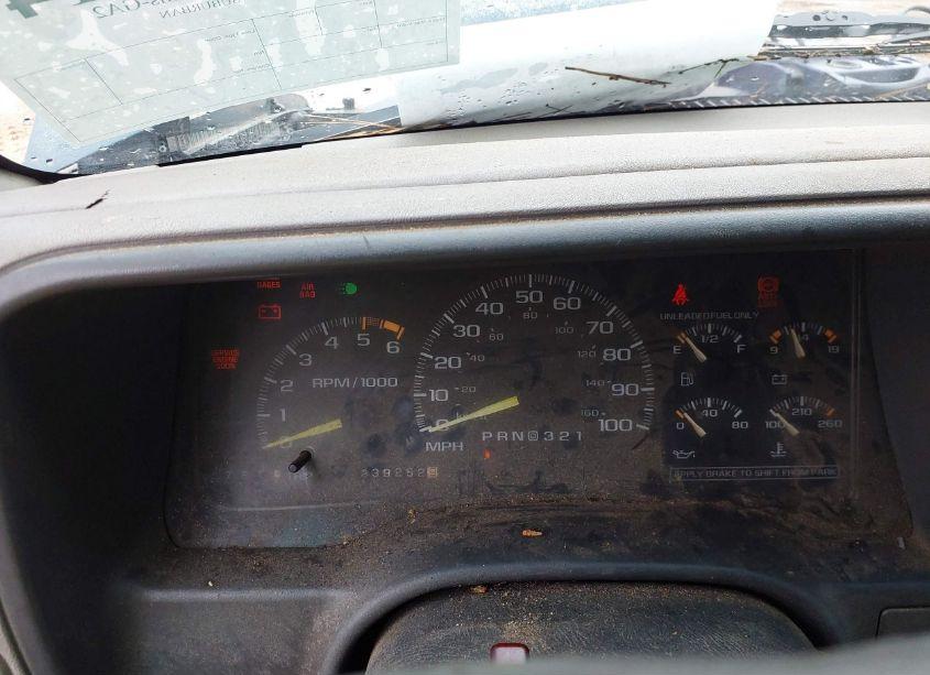 Photo 7 of 1996 Chevrolet Suburban K1500 (VIN 1GNFK16R3TJ328440)