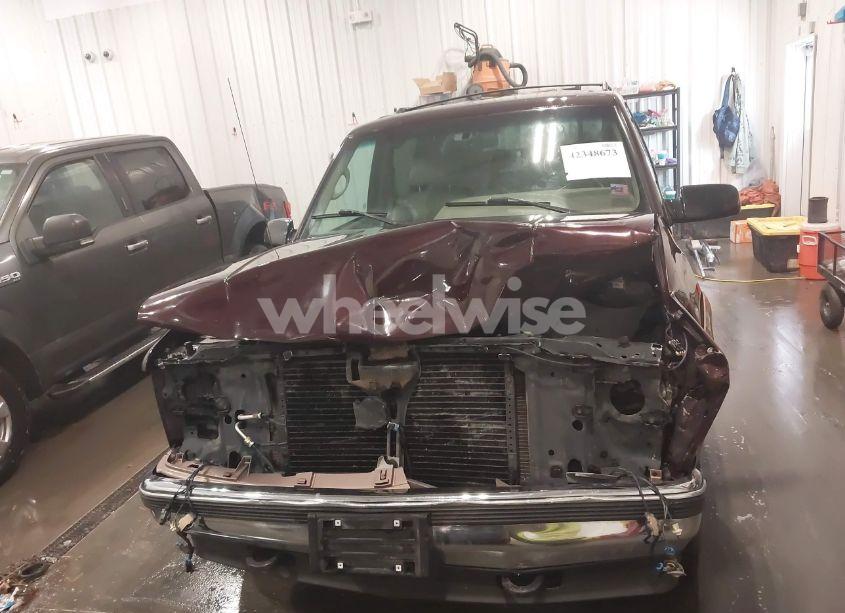 Photo 13 of 1996 Chevrolet Suburban K1500 (VIN 1GNFK16R3TJ384720)