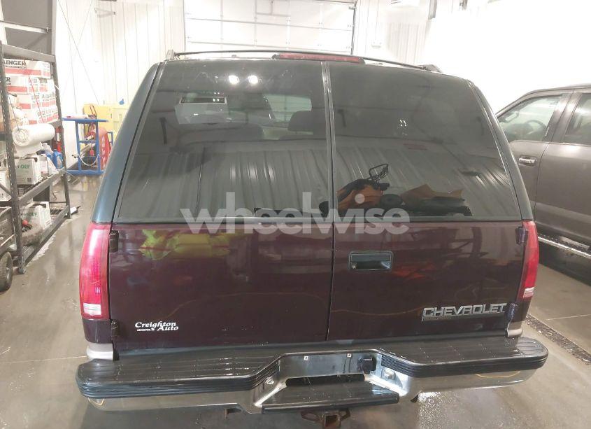Photo 17 of 1996 Chevrolet Suburban K1500 (VIN 1GNFK16R3TJ384720)