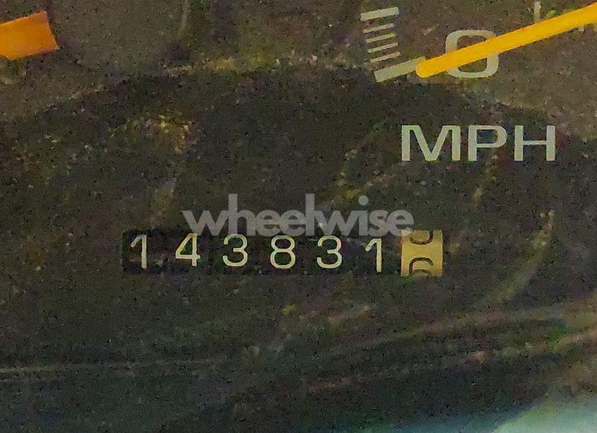 Photo 7 of 1996 Chevrolet Suburban K1500 (VIN 1GNFK16R3TJ384720)