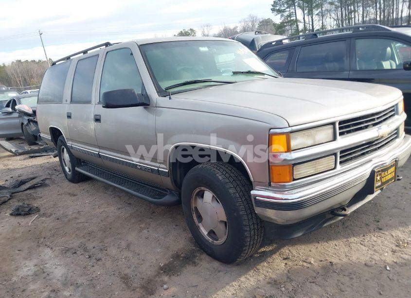 1999 Chevrolet Suburban K1500 (VIN 1GNFK16R3XJ554046) main photo