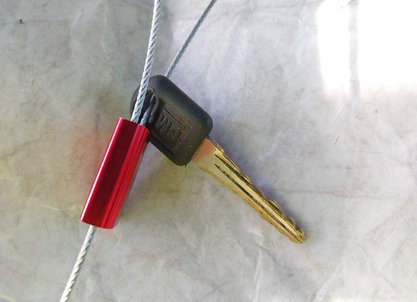 Photo 11 of 1998 Chevrolet Suburban 1500 (VIN 1GNFK16R4WJ341329)