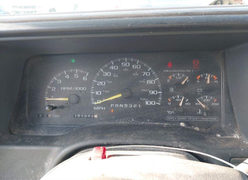 Photo 7 of 1998 Chevrolet Suburban 1500 (VIN 1GNFK16R4WJ341329)