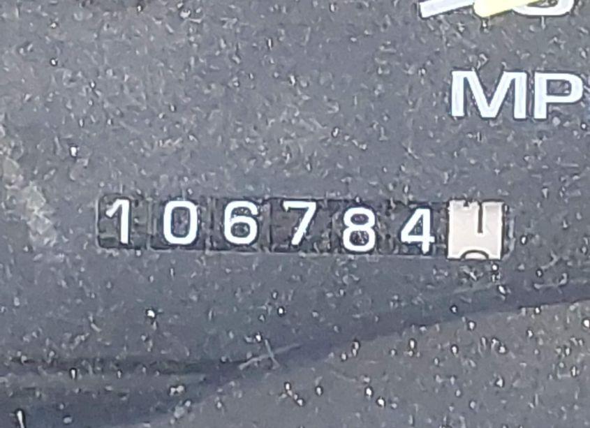 Photo 6 of 1999 Chevrolet Suburban 1500 LT (VIN 1GNFK16R4XJ569946)