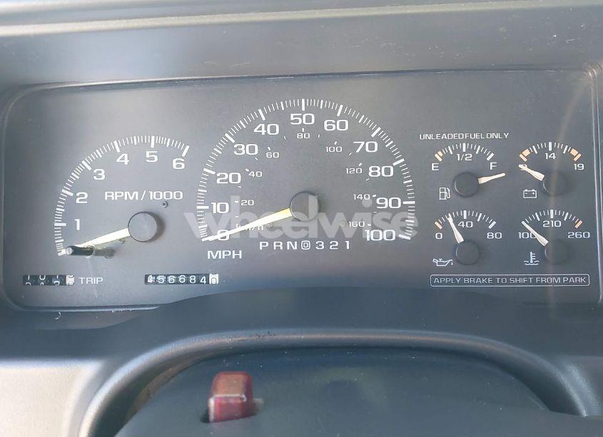 Photo 7 of 1998 Chevrolet Suburban 1500 (VIN 1GNFK16R5WJ352873)