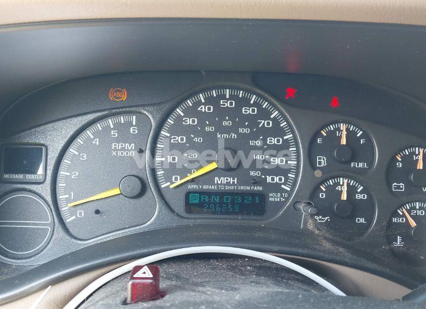 Photo 7 of 2001 Chevrolet Suburban 1500 LT (VIN 1GNFK16T01J221340)