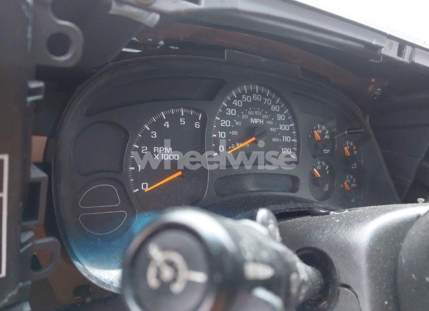 Photo 7 of 2004 Chevrolet Suburban 1500 LT (VIN 1GNFK16T04J312354)