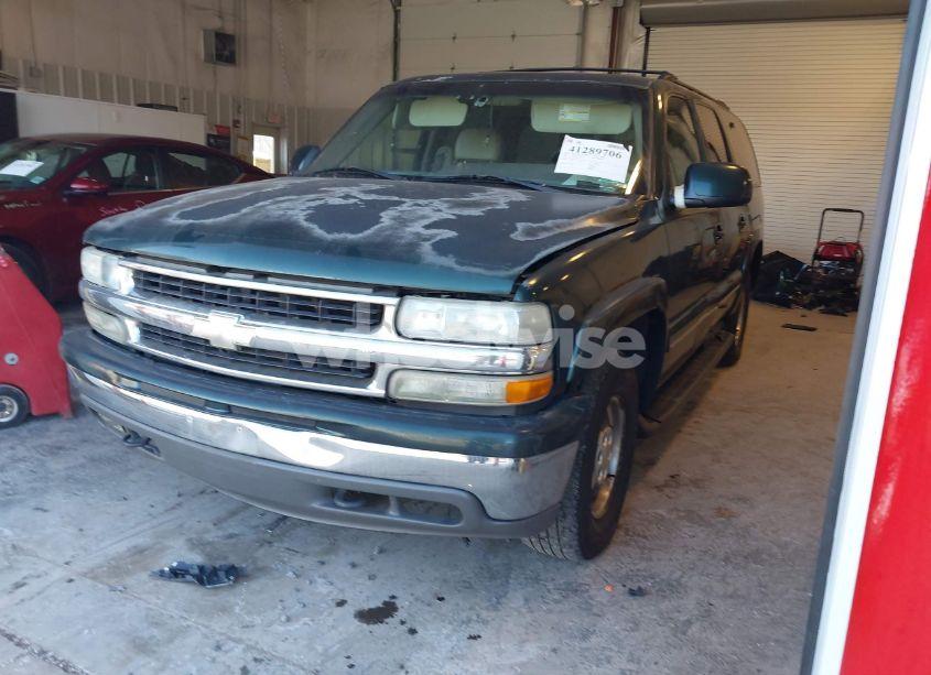 Photo 2 of 2001 Chevrolet Suburban 1500 LT (VIN 1GNFK16T11J198893)