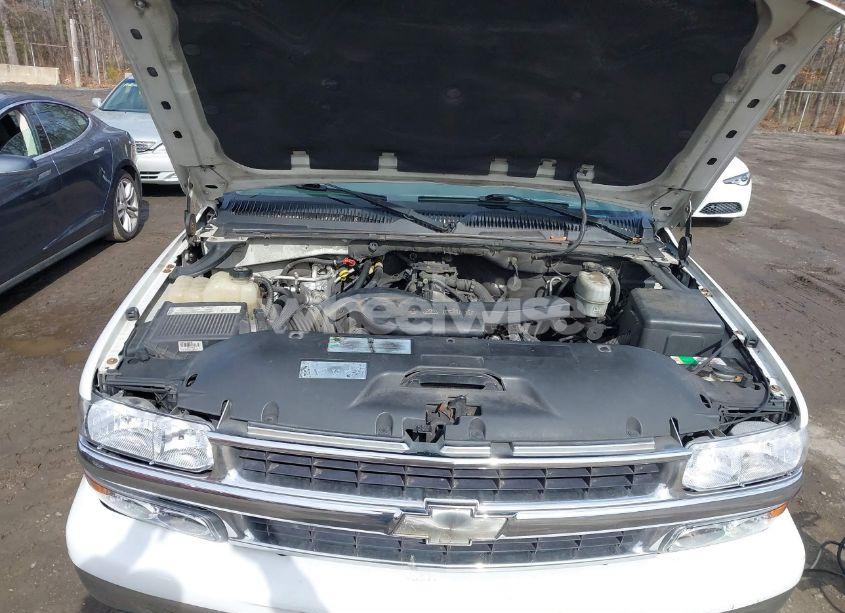 Photo 10 of 2004 Chevrolet Suburban 1500 LT (VIN 1GNFK16T14J103074)