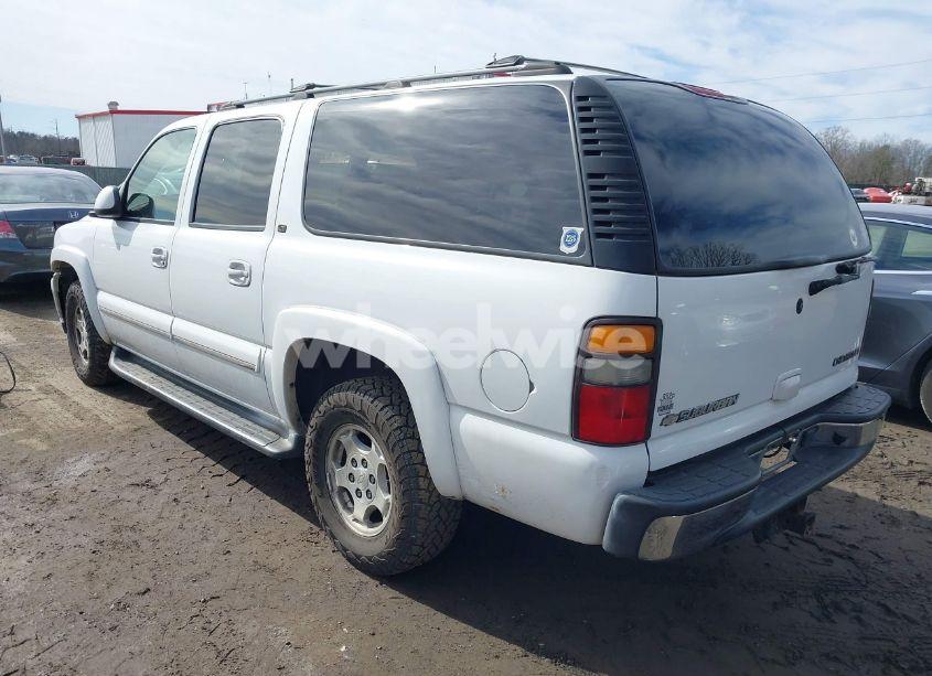 Photo 3 of 2004 Chevrolet Suburban 1500 LT (VIN 1GNFK16T14J103074)