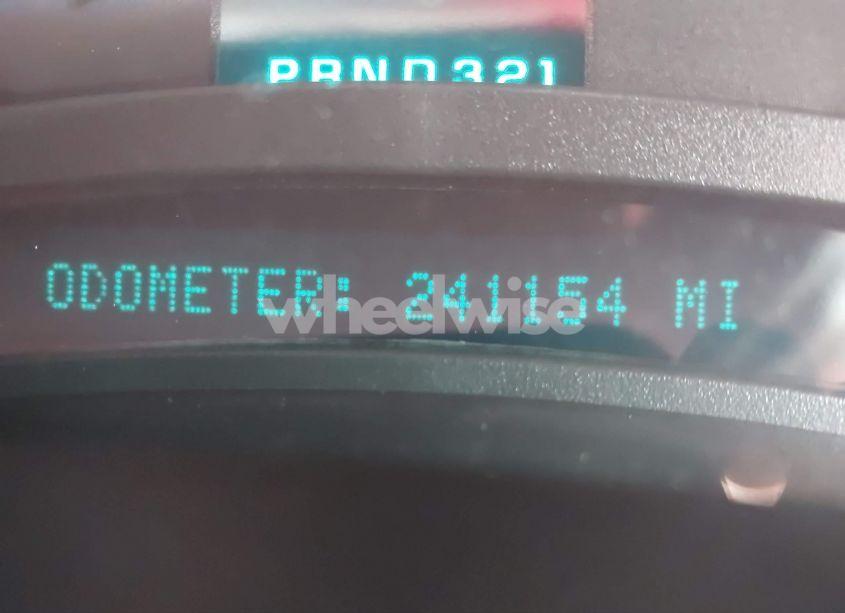 Photo 7 of 2004 Chevrolet Suburban 1500 LT (VIN 1GNFK16T14J103074)