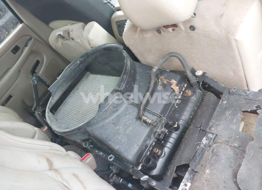 Photo 14 of 2004 Chevrolet Suburban 1500 LT (VIN 1GNFK16T14J167213)