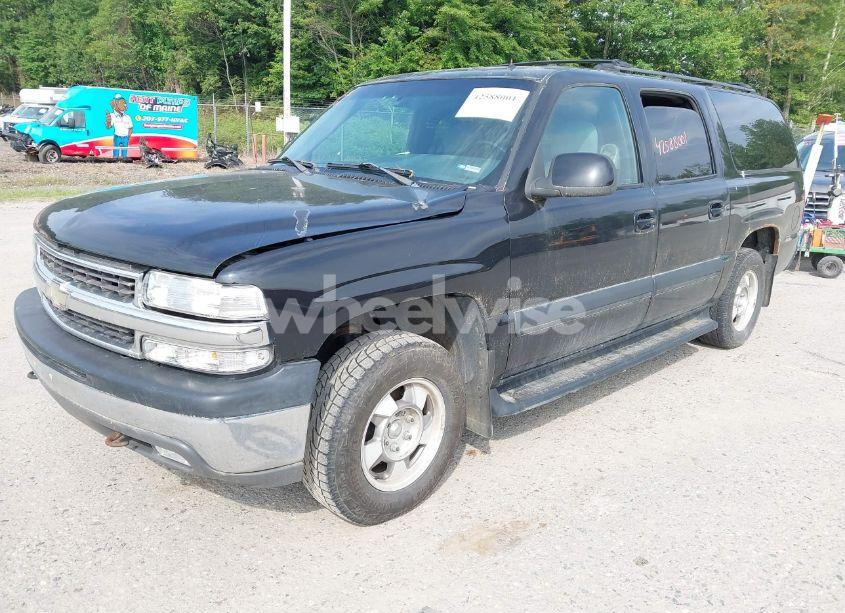 Photo 2 of 2002 Chevrolet Suburban 1500 LT (VIN 1GNFK16T22J211667)