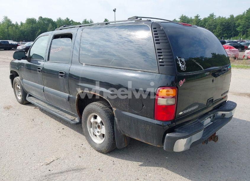 Photo 3 of 2002 Chevrolet Suburban 1500 LT (VIN 1GNFK16T22J211667)