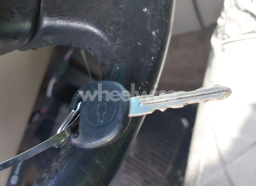 Photo 11 of 2001 Chevrolet Suburban 1500 LT (VIN 1GNFK16T31J285470)