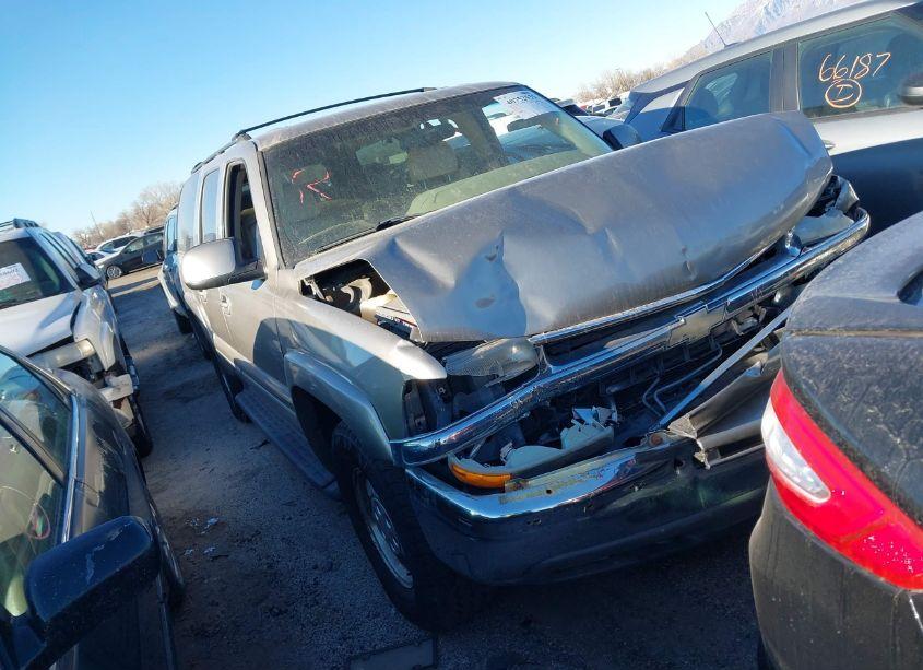 2001 Chevrolet Suburban 1500 LT (VIN 1GNFK16T51J210687) main photo