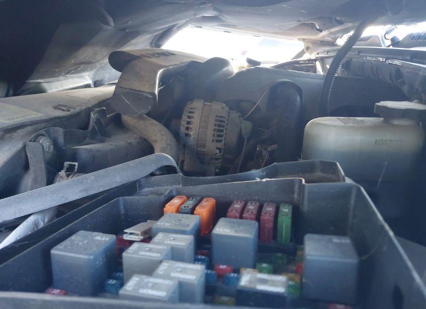 Photo 10 of 2001 Chevrolet Suburban 1500 LT (VIN 1GNFK16T51J210687)