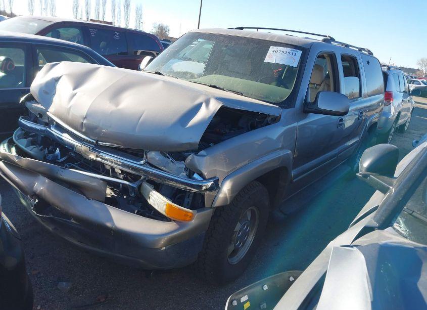 Photo 2 of 2001 Chevrolet Suburban 1500 LT (VIN 1GNFK16T51J210687)