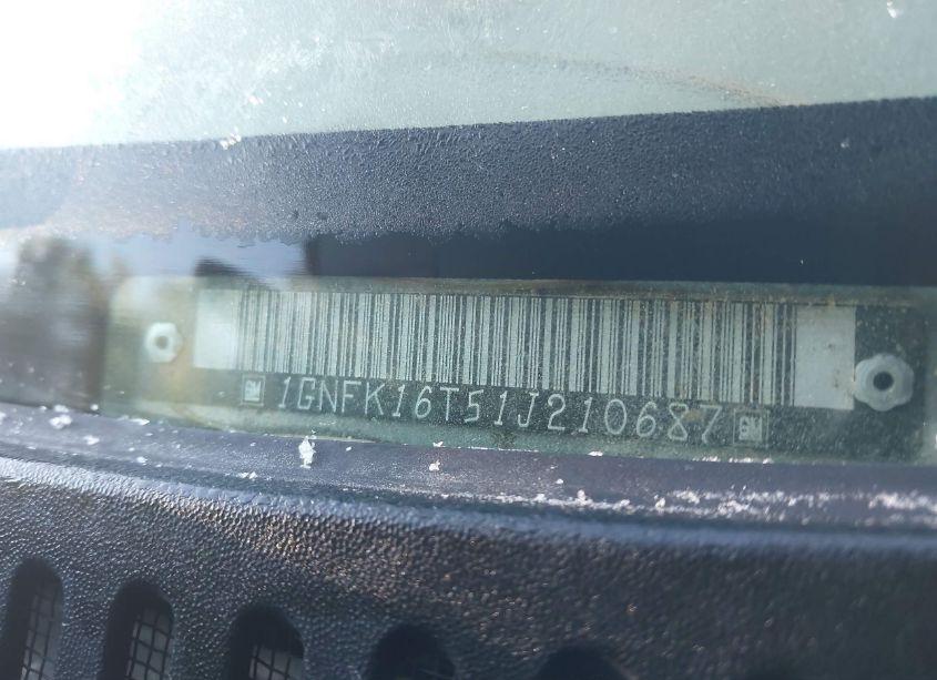 Photo 9 of 2001 Chevrolet Suburban 1500 LT (VIN 1GNFK16T51J210687)