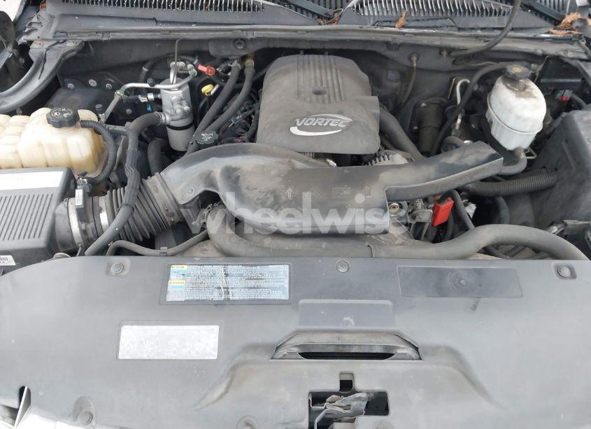 Photo 10 of 2004 Chevrolet Suburban 1500 LT (VIN 1GNFK16T54J197329)