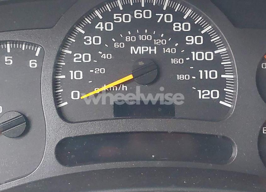 Photo 15 of 2004 Chevrolet Suburban 1500 LT (VIN 1GNFK16T54J197329)