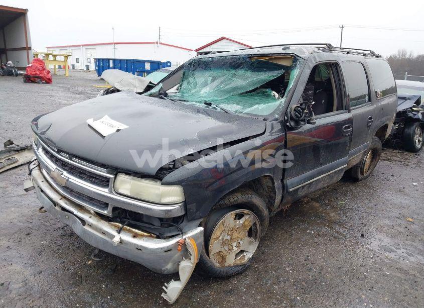 Photo 2 of 2004 Chevrolet Suburban 1500 LT (VIN 1GNFK16T84J174322)