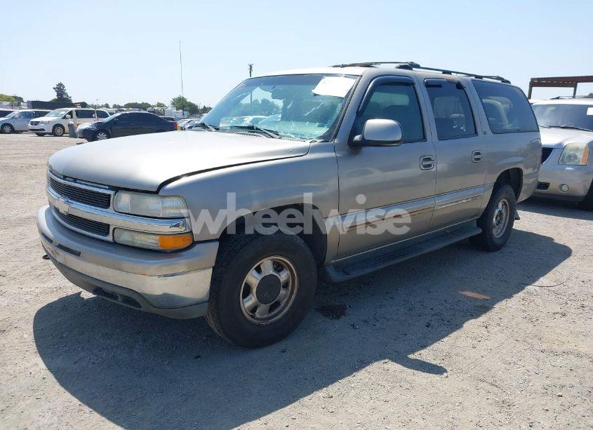 Photo 2 of 2002 Chevrolet Suburban 1500 LT (VIN 1GNFK16TX2J239684)