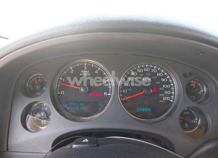 Photo 7 of 2008 Chevrolet Suburban 1500 LT (VIN 1GNFK16Y78R121985)