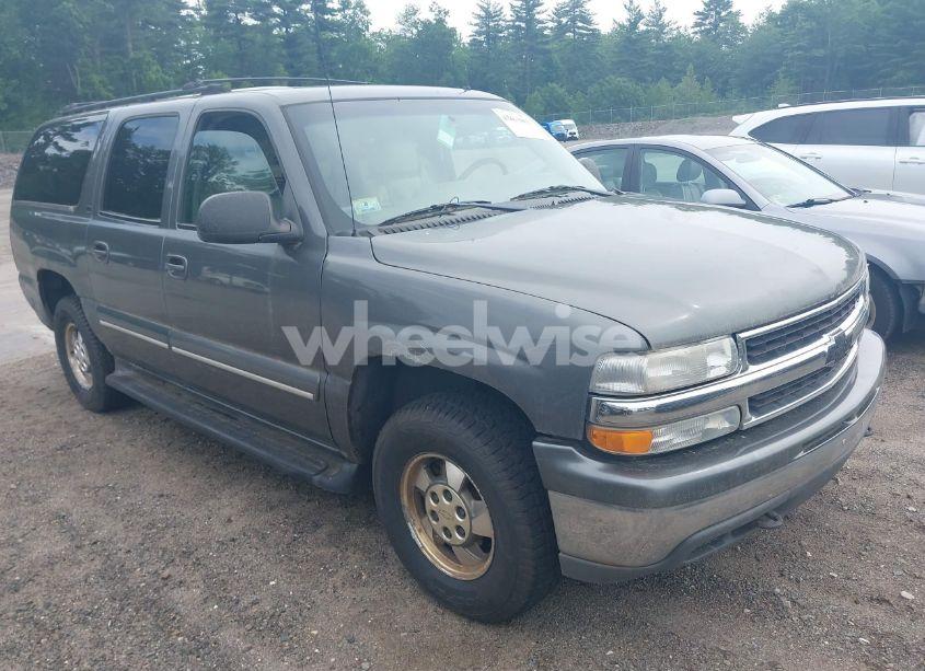 2002 Chevrolet Suburban 1500 LT (VIN 1GNFK16Z02J120045) main photo