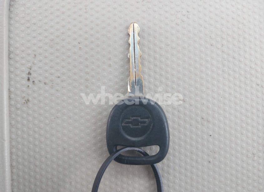 Photo 11 of 2002 Chevrolet Suburban 1500 LT (VIN 1GNFK16Z02J120045)