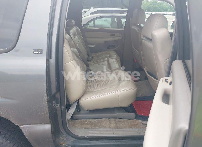 Photo 8 of 2002 Chevrolet Suburban 1500 LT (VIN 1GNFK16Z02J120045)