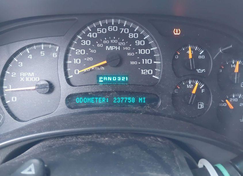 Photo 7 of 2005 Chevrolet Suburban 1500 LT (VIN 1GNFK16Z05J171467)