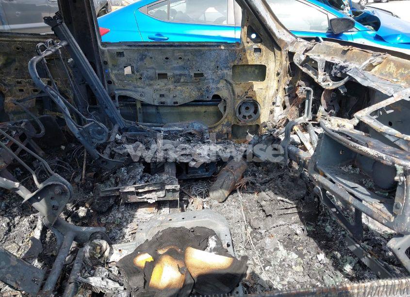 Photo 5 of 2006 Chevrolet Suburban 1500 LT (VIN 1GNFK16Z06J172796)