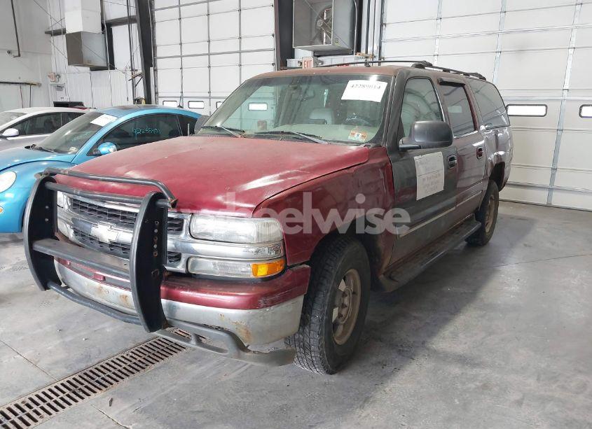 Photo 2 of 2002 Chevrolet Suburban 1500 LT (VIN 1GNFK16Z12J210689)