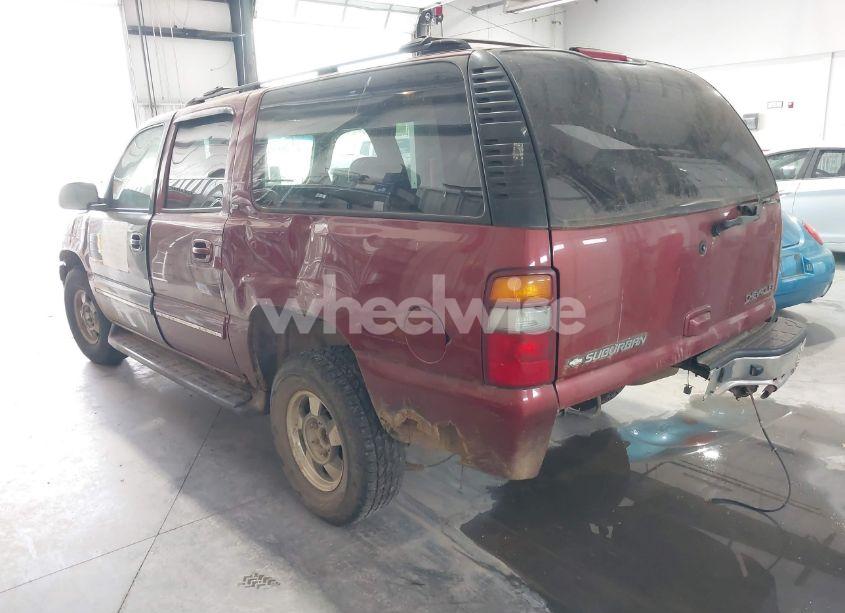 Photo 3 of 2002 Chevrolet Suburban 1500 LT (VIN 1GNFK16Z12J210689)