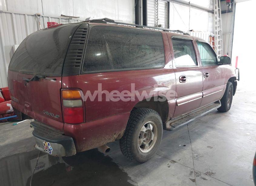 Photo 4 of 2002 Chevrolet Suburban 1500 LT (VIN 1GNFK16Z12J210689)