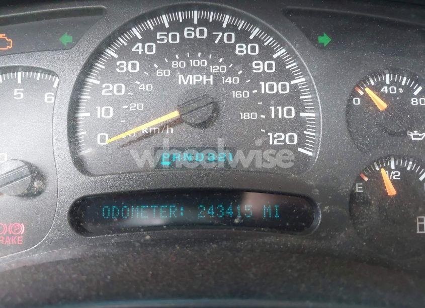 Photo 7 of 2004 Chevrolet Suburban 1500 LS (VIN 1GNFK16Z14J153087)