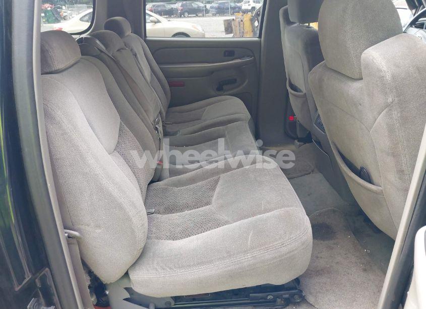 Photo 8 of 2004 Chevrolet Suburban 1500 LS (VIN 1GNFK16Z14J153087)